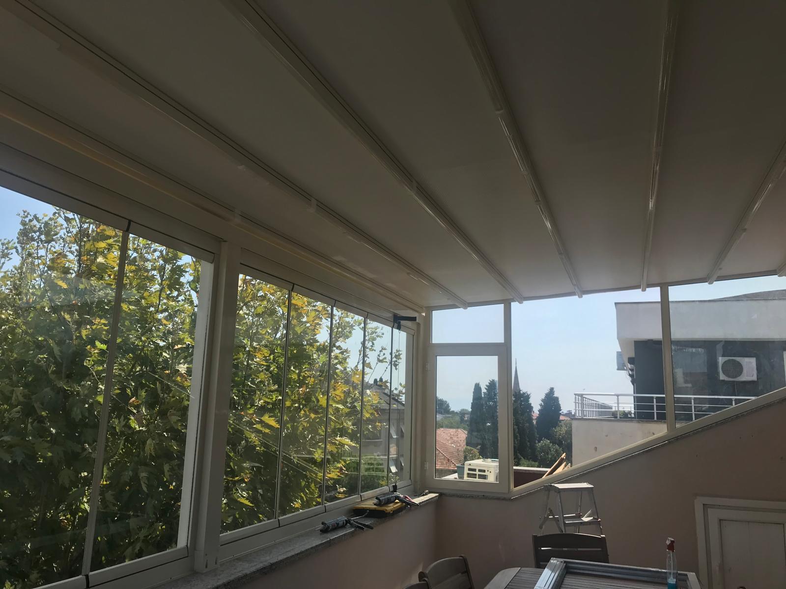 Kış Bahçesi Ve Giyotin 64